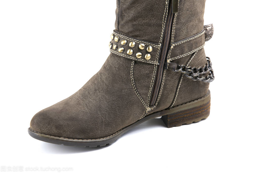 棕色皮革蛇蝎靴 野性与优雅的时尚融合